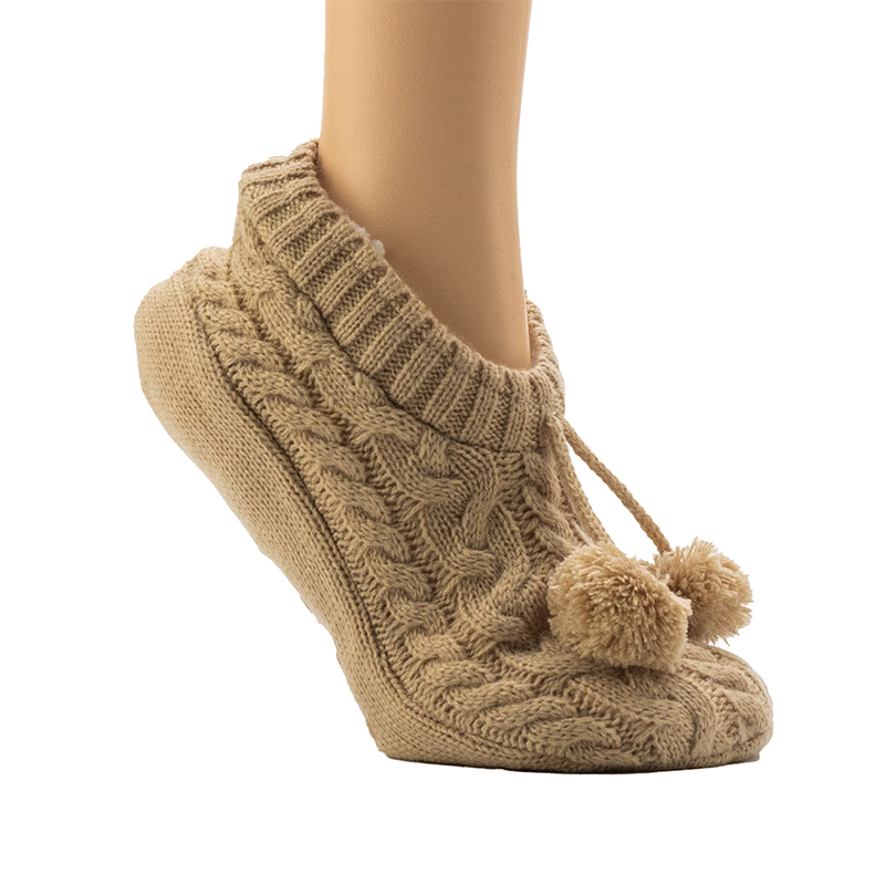 Chaussettes de salon douillettes ajustées avec câble itinérant pour femmes
