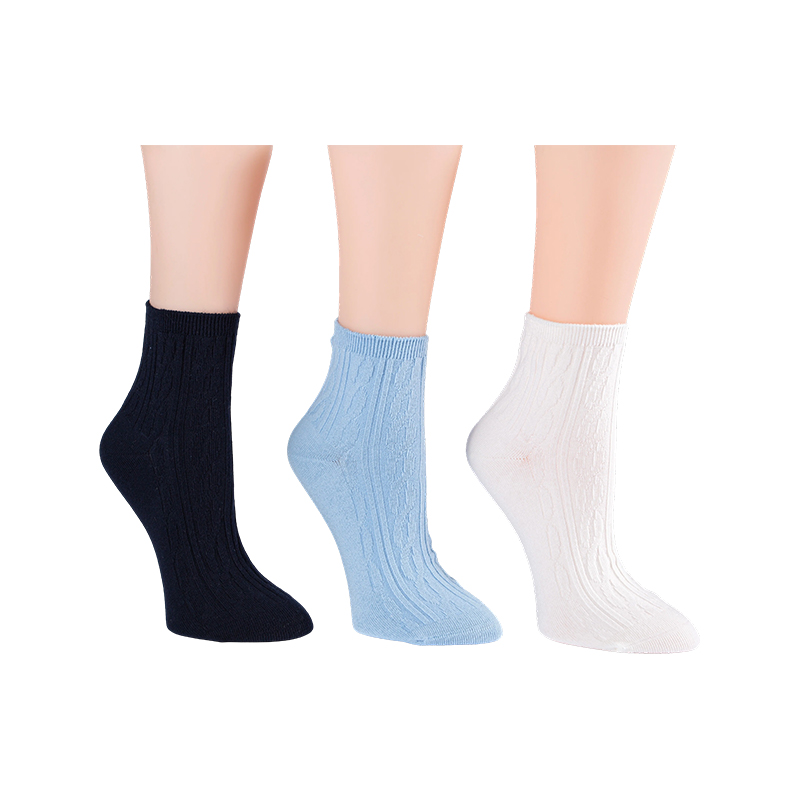 Socquettes en tricot torsadé pour femmes