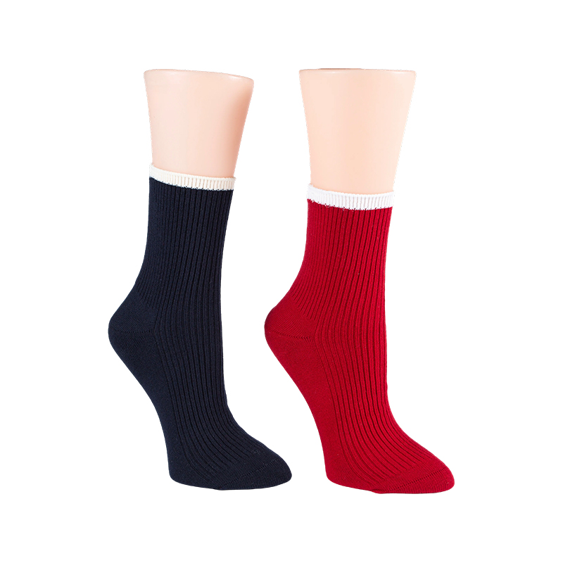 Chaussettes côtelées pour femmes