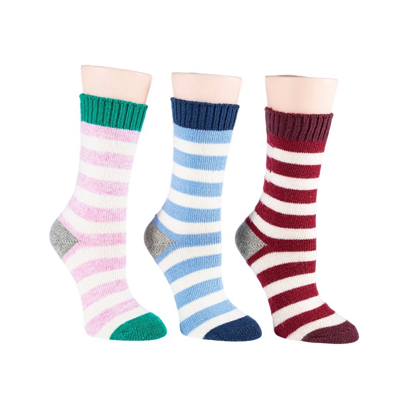 Chaussettes à rayures en laine pour dames